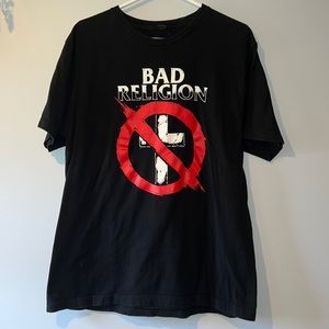 ✨2/$10✨ Men’s Band T-shirt